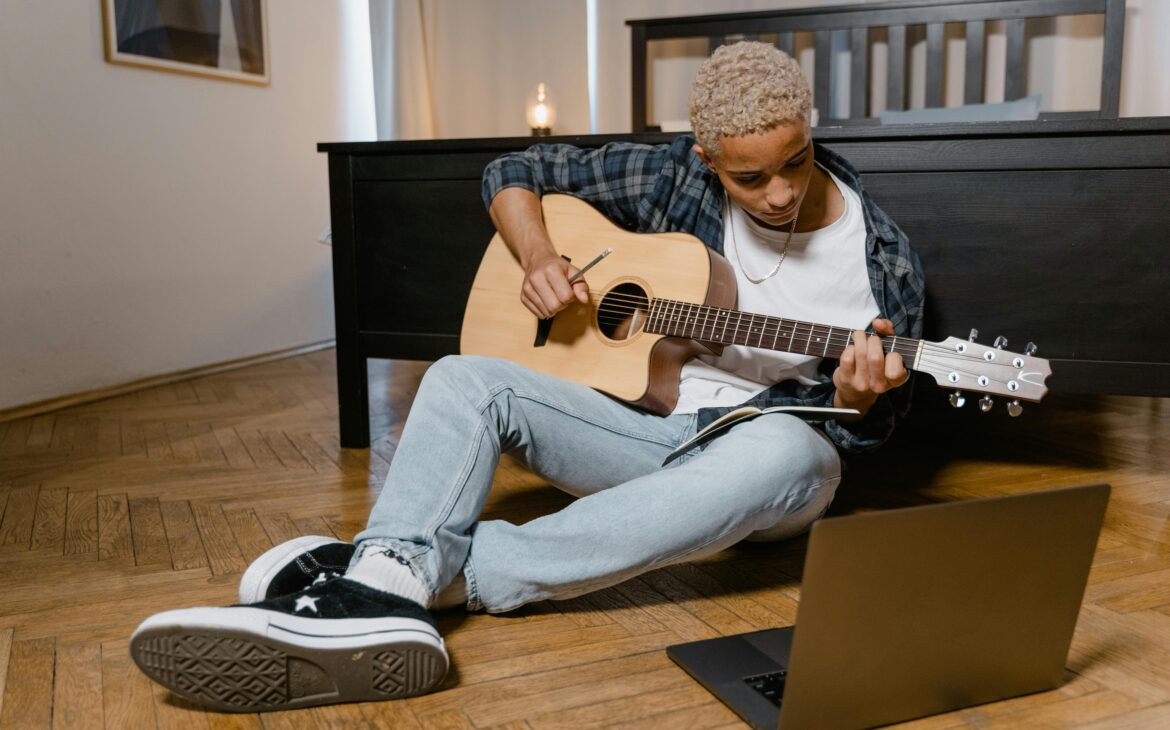 The Best Tools to Make Music at Home for Free